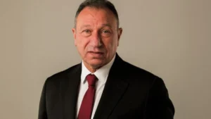 اعتذار محمود الخطيب عن غياب تكريم جامعة هارفارد يبرز تأثير حالته الصحية على مشاركاته الخارجية